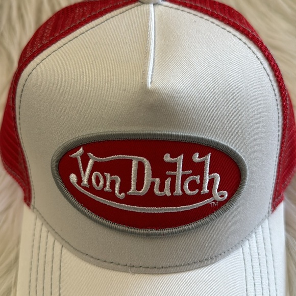 Von Dutch Classic White & Red Trucker Hat - Picture 3 of 11